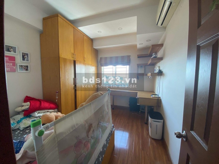Bán căn hộ full nội thất lầu 10 CC 26 Nguyễn Thượng Hiền, Gò Vấp, 2.35 tỷ, 0977253595