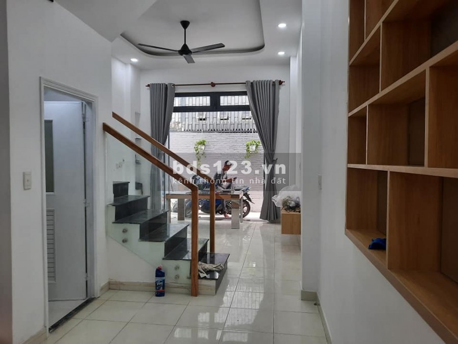 QUÁ RẺ-B.GẤP NHÀ NỞ HẬU CMT8 P.5 TÂN BÌNH DT: 46M2, 2 TẦNG GIÁ 4.5 TỶ TL