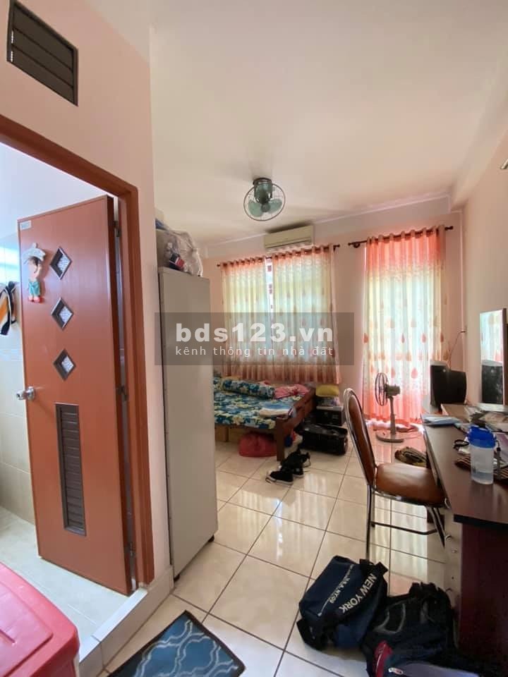 Bán nhà Quận 10, Thành Thái, 41m2, giá chỉ 4 tỷ 95, 3T, Hẻm xe hơi 5m !!!