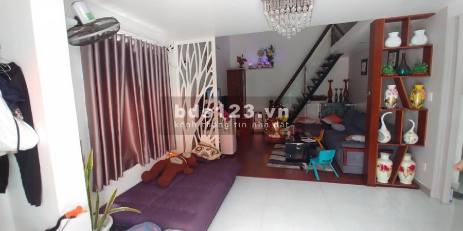 Bán gấp nhà Thống Nhất hẻm xe hơi diện tích khủng, mặt tiền 7m giá 4 tỉ 0768406455