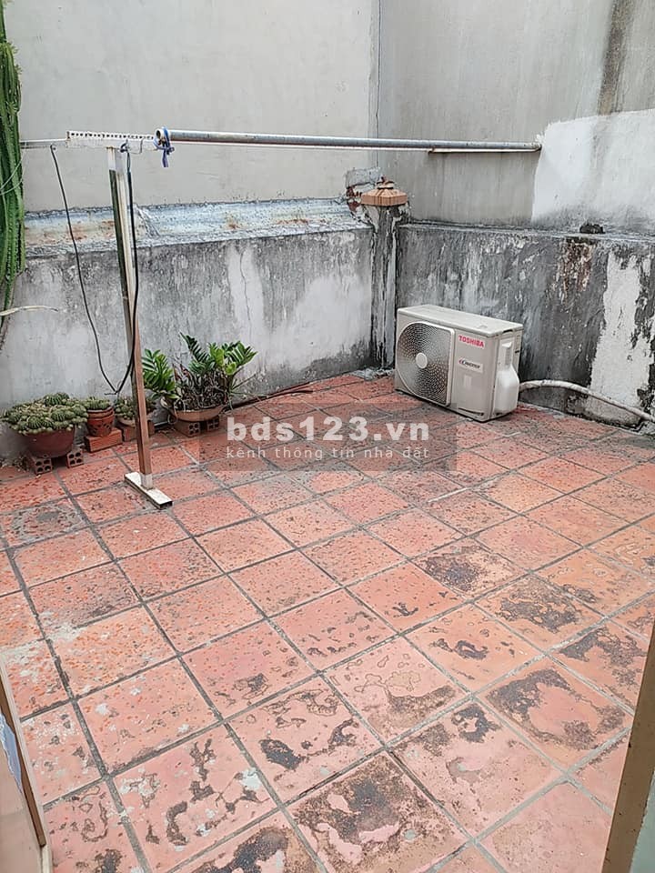 Nhà giá rẻ Âu cơ, Tân Bình - 63m2 SH công nhận đủ, 2 tầng, 70tr/m2