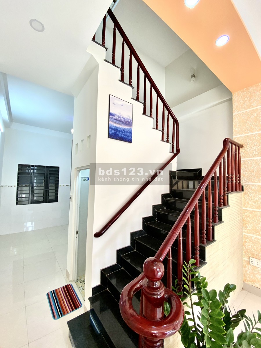BÁN GẤP NHÀ HIỆP BÌNH CHÁNH HẺM OTO GIÁ TỐT NHẤT THỊ TRƯỜNG