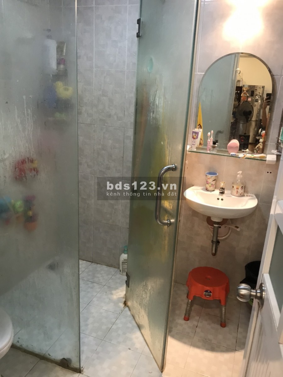 Bán căn hộ full nội thất lầu 10 CC 26 Nguyễn Thượng Hiền, Gò Vấp, 2.35 tỷ, 0977253595