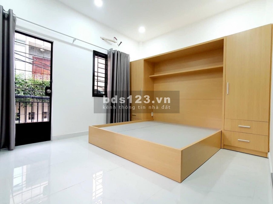 Bán nhà Phường 7 Gò Vấp giá chỉ 2,65. HXH, Khu an ninh, Vị trí đắc địa, DT( 3.7x12 ).