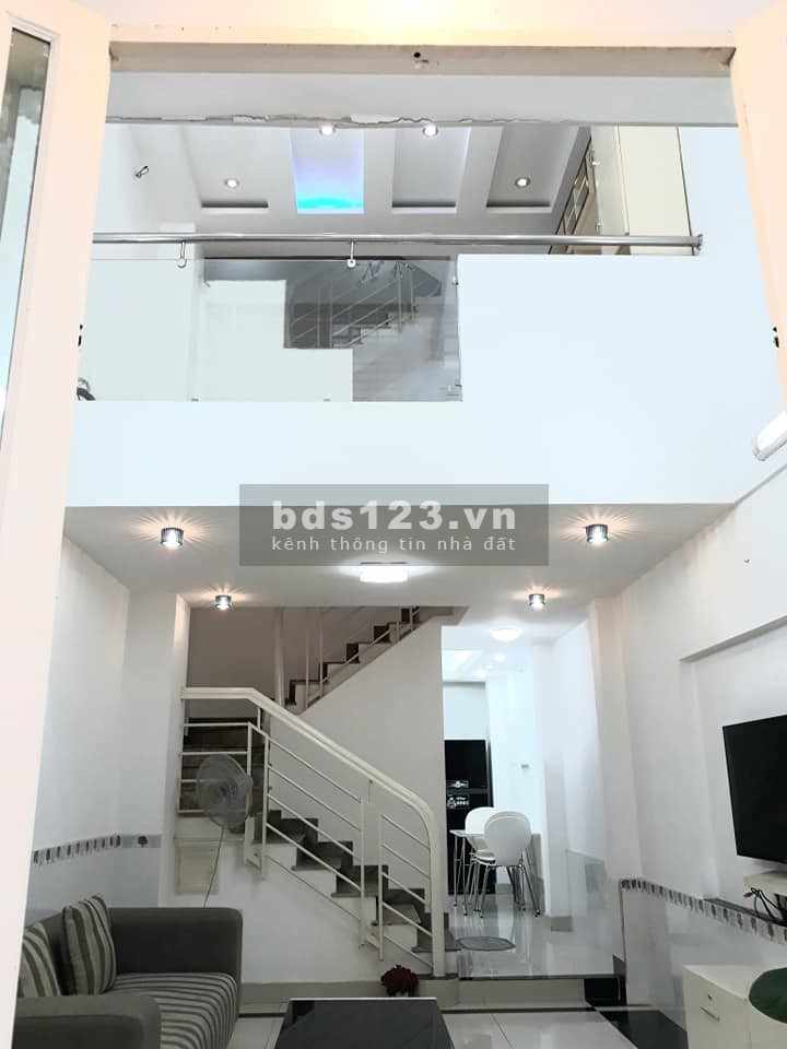 Bán Nhà Lê Quang Định Bình Thạnh Giáp Q1 giá 5.5 tỷ
