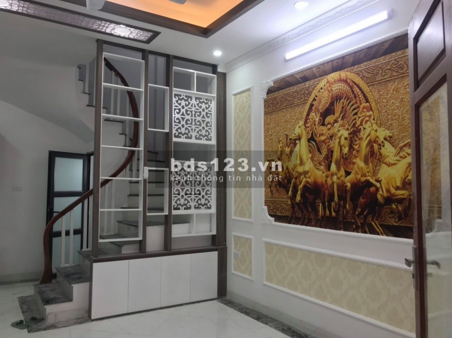 Siêu Siêu rẻ, nhà mới quận Đống Đa đón tết, cách MP 50m, DT 30m, 5 tầng, MT 4.5m, 3.65 tỷ