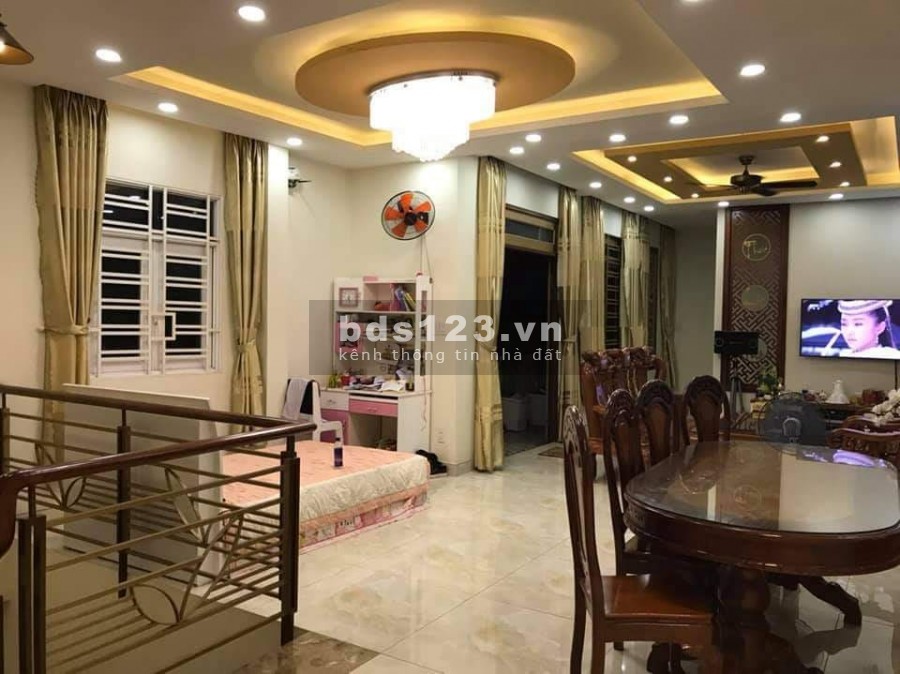 Bán nhà mặt tiền Lạc Long Quân, 4 tầng - Tân Bình, 5 x21m, mới tinh