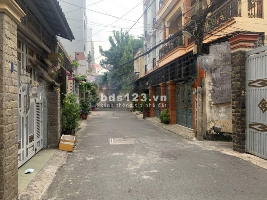 Hẻm thông 8m Lạc Long Quân quận Tân Bình.64m2 nhà xây 4 tầng 7.2 tỷ