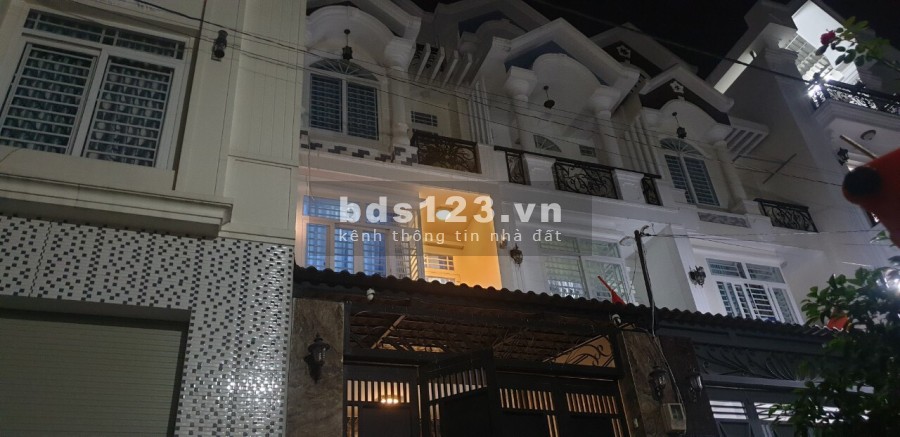 Nhà đẹp giá tốt năm 2021: Chợ Hiệp Bình Thủ Đức.