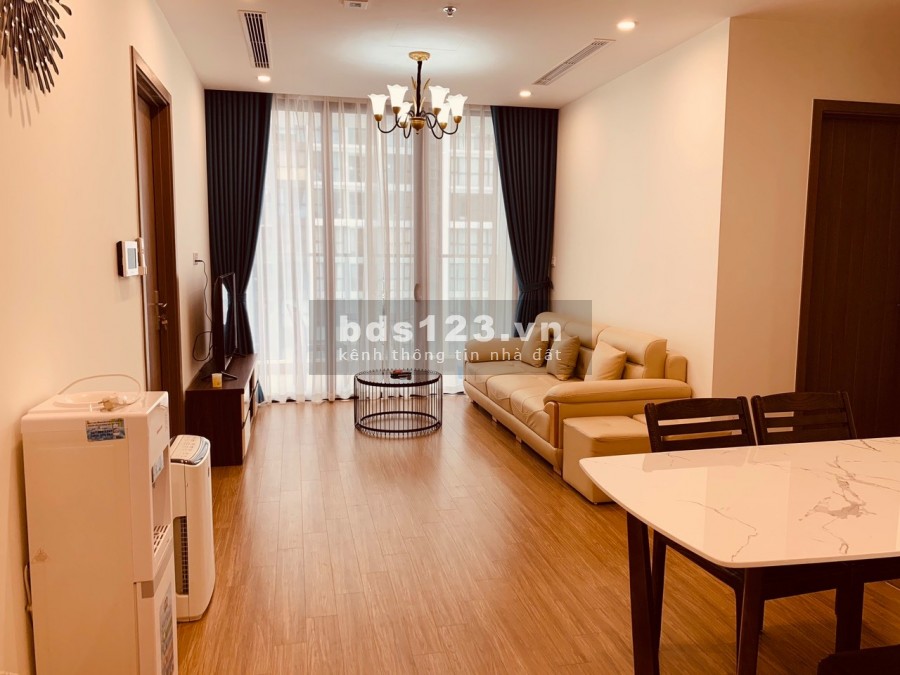 Cho thuê Chung cư C37 Tố Hữu 3 ngủ full 13 triệu. Lh 0377983070