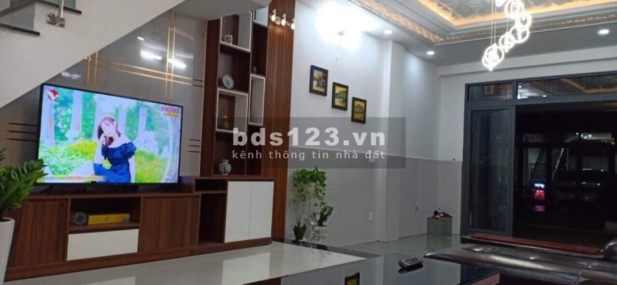 Nhà đẹp mê HXH Lê Minh Xuân, sát chợ TB 5 tầng, 84m2(6x14). Tặng ntcc chỉ 9.8 tỷ