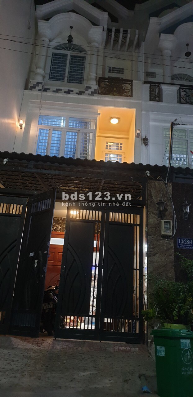 Nhà đẹp giá tốt năm 2021: Chợ Hiệp Bình Thủ Đức.