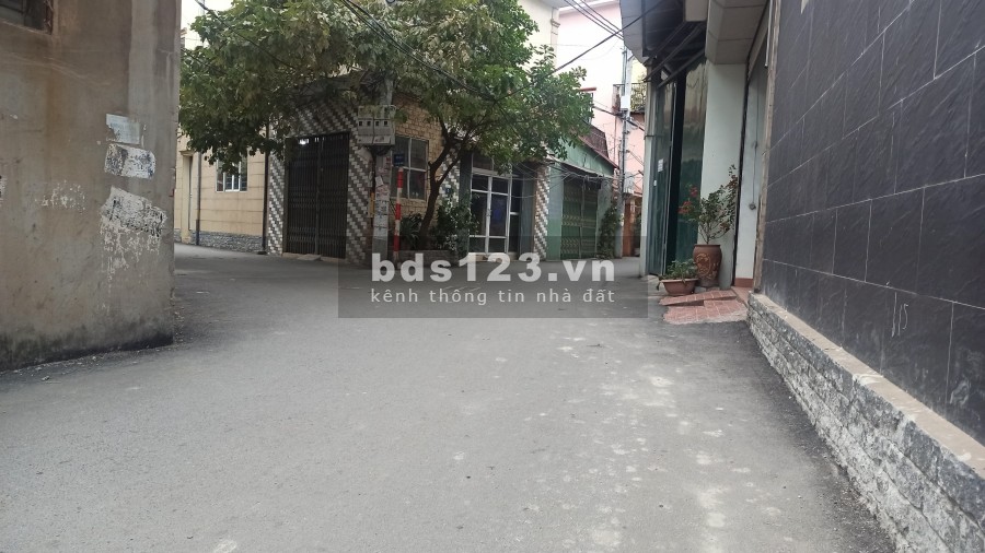 Cần bán gấp Nhà tự xây 45M 5 Tầng ngõ ô tô qua,tặng đồ chỉ 2,X tỷ gần Mỹ Đình