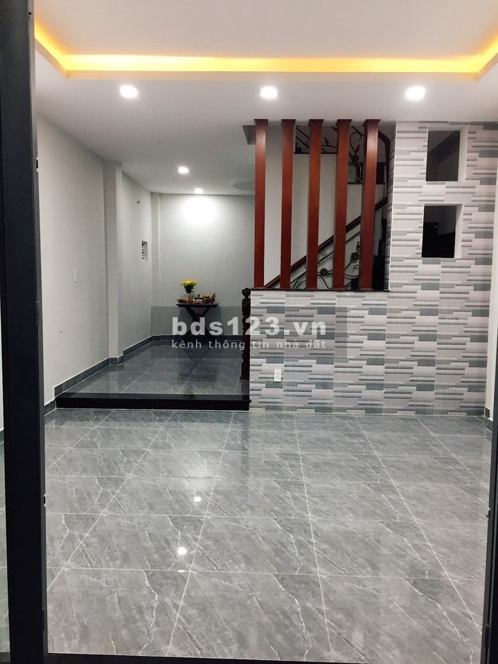 Bán nhà Ni Sư Huỳnh Liên Tân Bình, 48,6m2, 2 Tầng, Hẻm Xe Hơi, 3.93 tỷ.