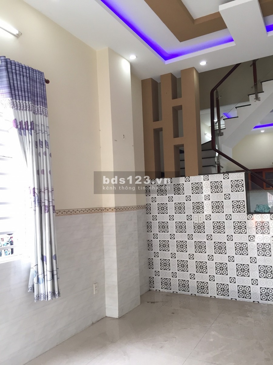 HOT!! Nhà quá rẻ 6.5 tỷ DT(4x15)3.5 tấm hẻm 260 Bà Hom Q6