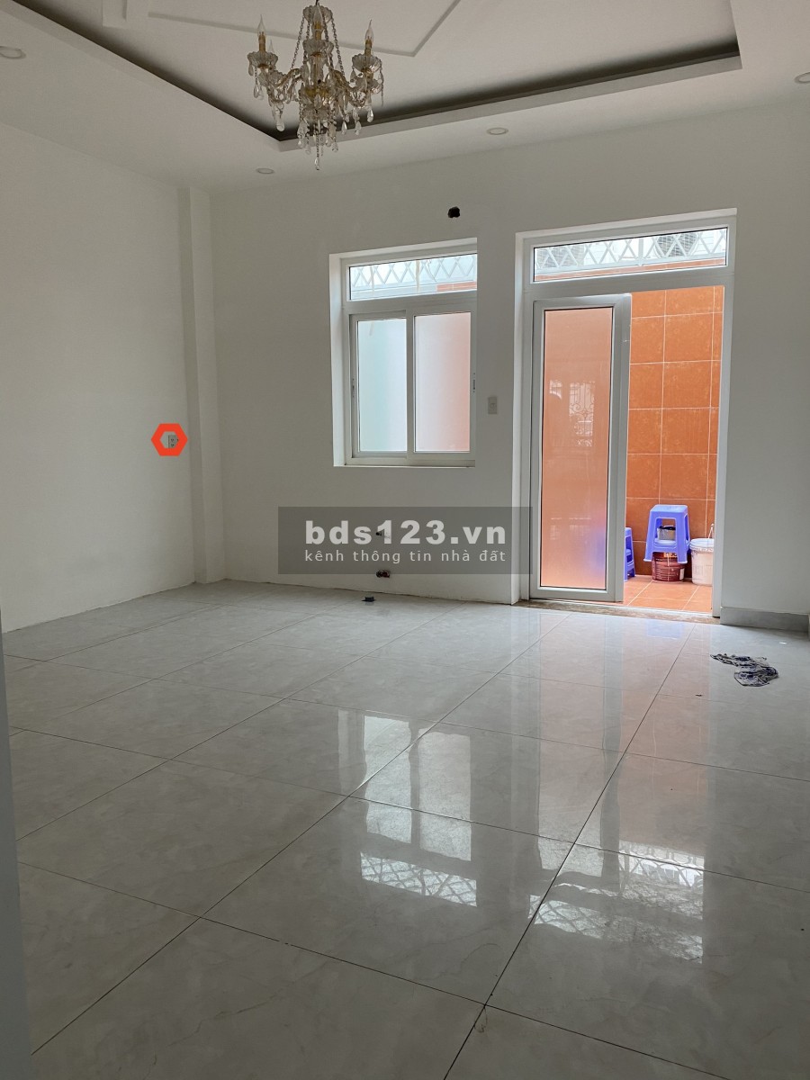 City Land Garden Hill 5x20m, Hầm trệt 3lầu. 6phòng, 6wc. 35tr/th.