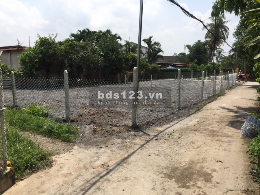 Bán 326m2 Thổ Cư, Lô góc, 29m Mặt Tiền, Sâu 13m, Sát Đường DT 743,Gần Chợ Tân Ba, chính Chủ.