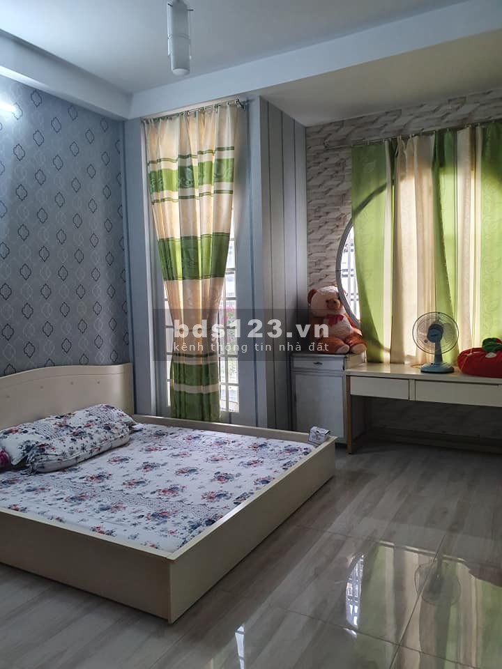 Nhà đường Nguyễn Đình Chiểu, Quận 3, DT 30m2, 3 tầng, 4,5 tỷ