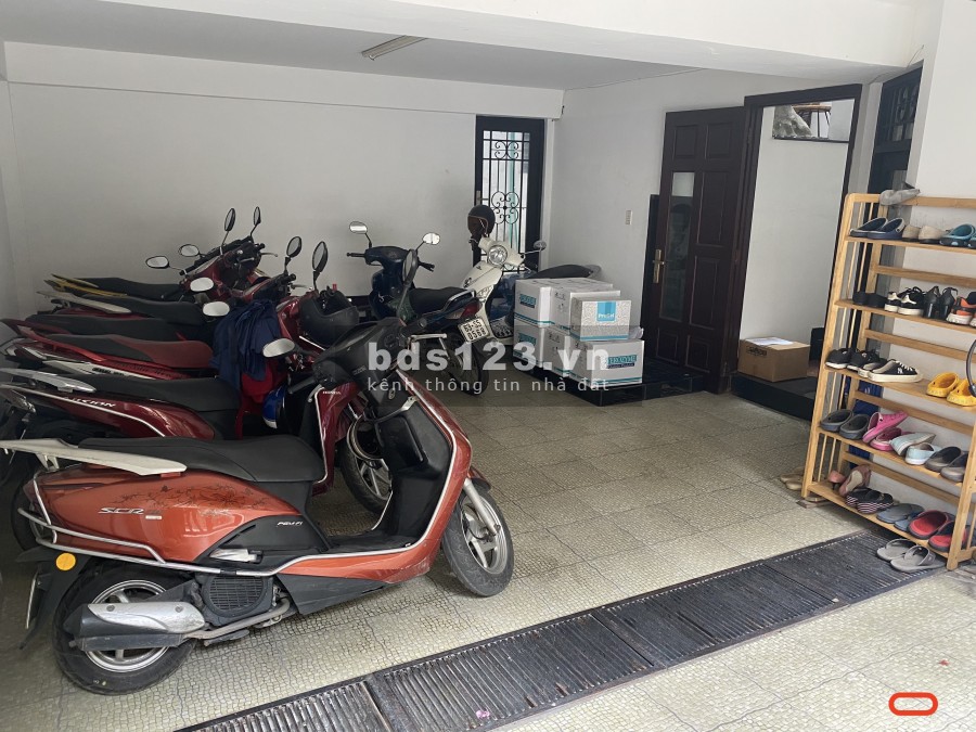 Biệt Thự Mini Lô Góc Nguyễn Thái Sơn, 8x18m, trệt 3lầu. 35tr/th.
