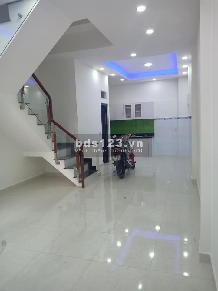 NHÀ ĐẸP - HXH - 4T BTCT - Âu Cơ - Giáp Tân Bình - Chỉ nhình 3 tỷ