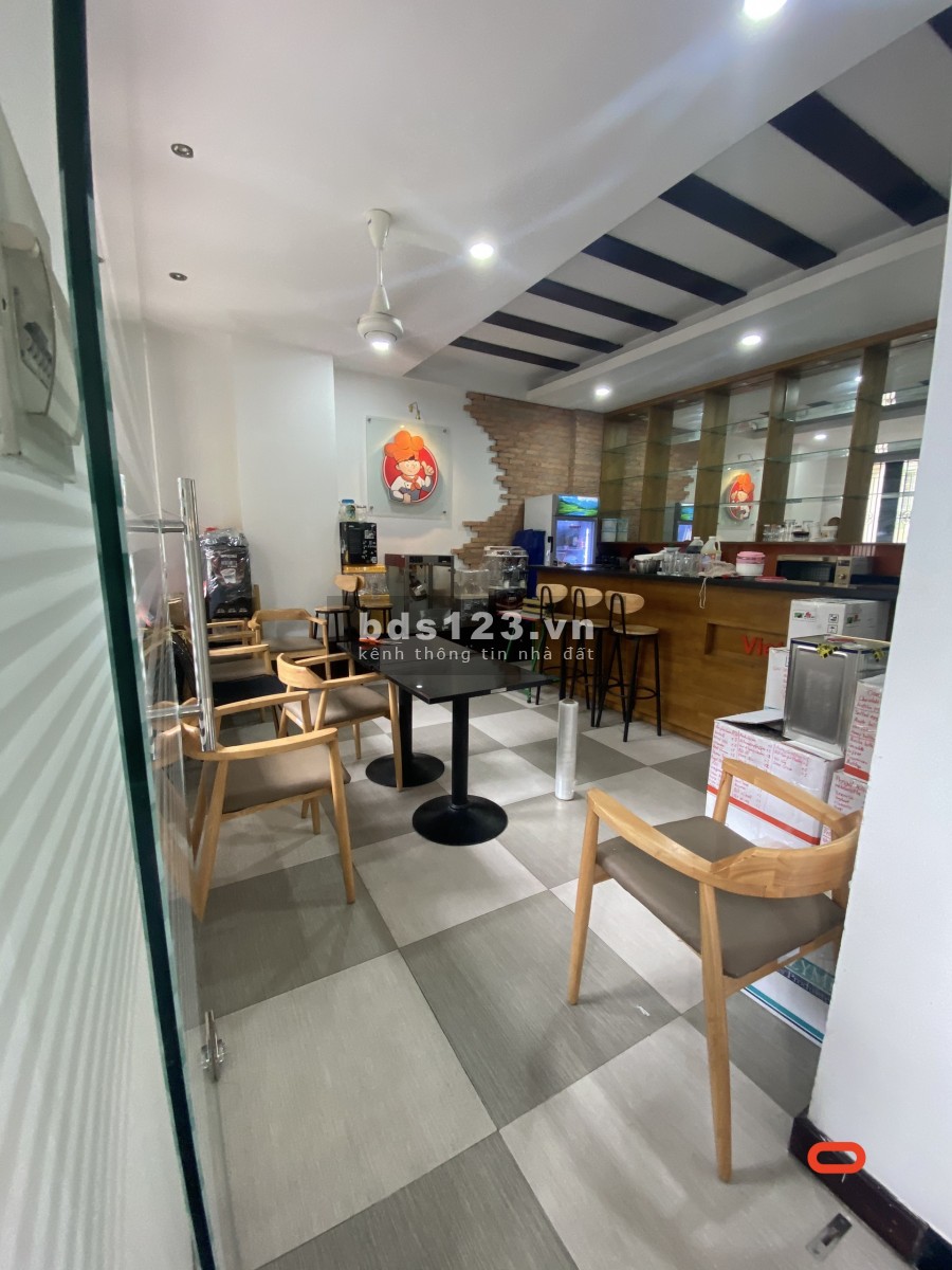 Biệt Thự Mini Lô Góc Nguyễn Thái Sơn, 8x18m, trệt 3lầu. 35tr/th.