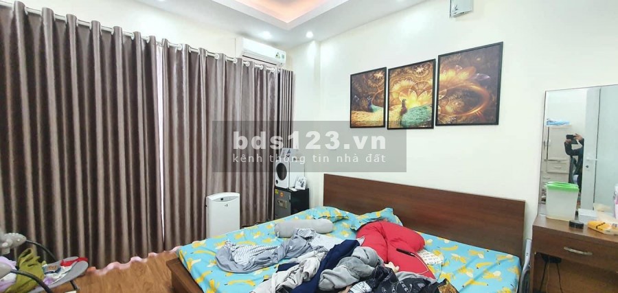 CẦN BÁN GẤP!!! MUA VỀ Ở LUÔN, Ô TÔ ĐỖ, GIẢI PHÓNG 40M, 4 TẦNG,CHỈ 2TỶ59 LH: 0977047719