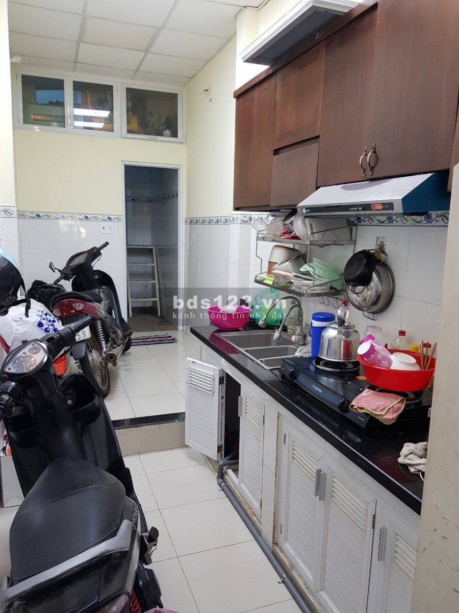 Mặt bằng cho thuê Quận 1 giá rẻ, DT 12m2