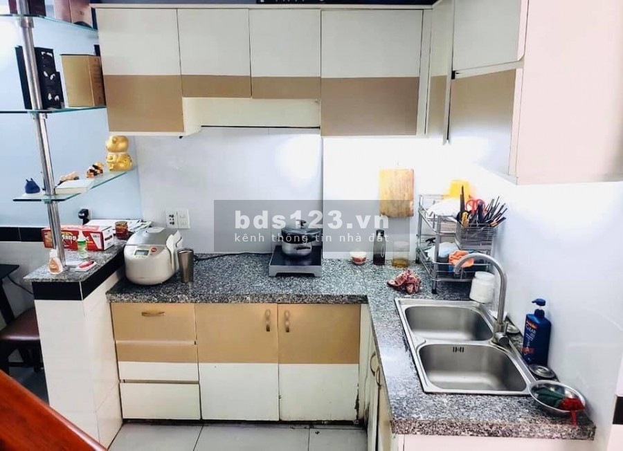 Bán nhà Quận 10, đường Cao Thắng, 37m2, 4 tầng, giá chỉ 4 tỷ 9