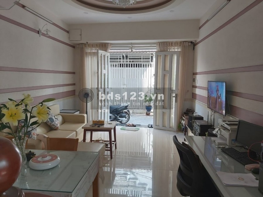 Bán nhà Quận 10, đường Cao Thắng, 37m2, 4 tầng, giá chỉ 4 tỷ 9