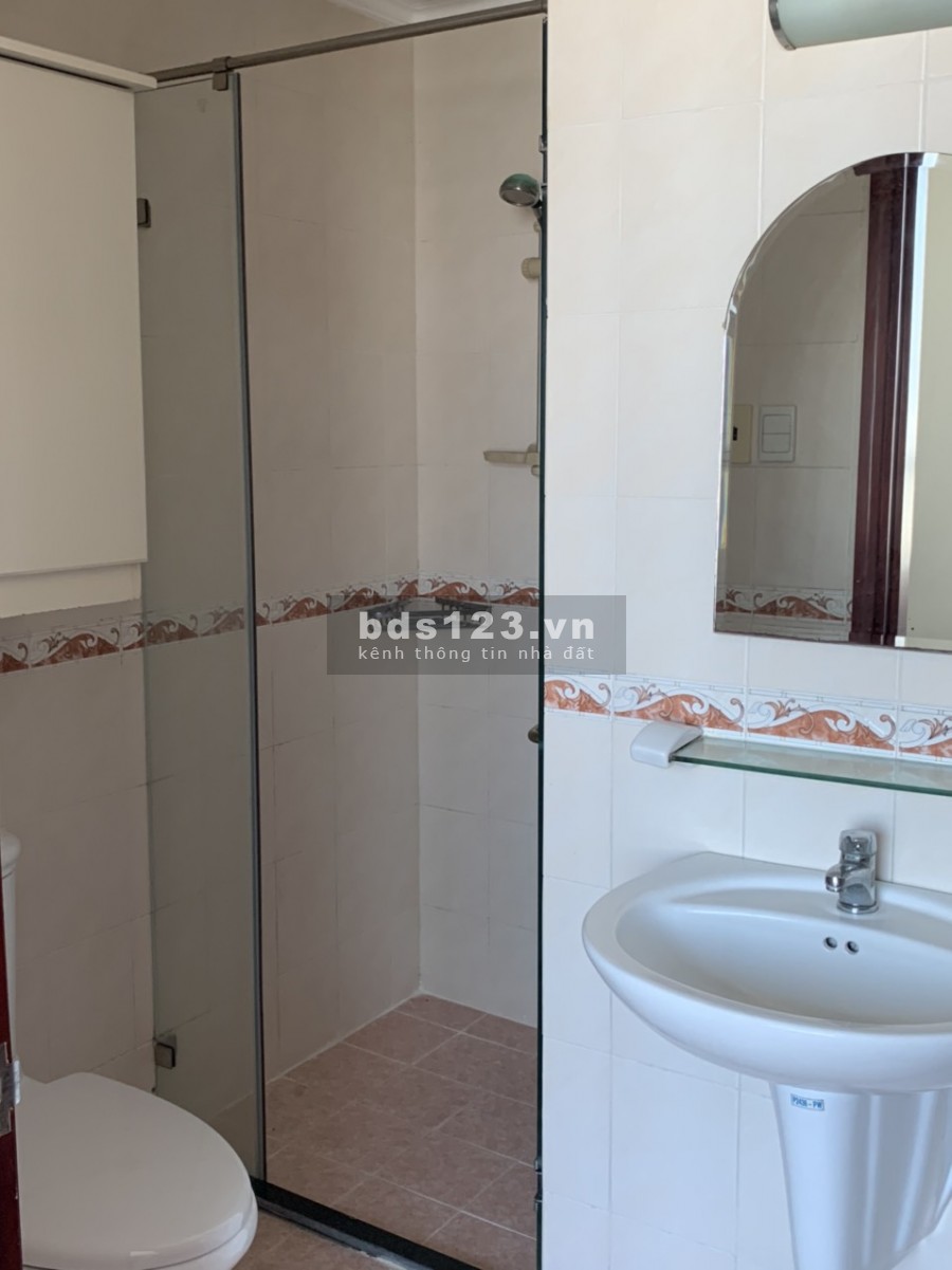 Chính chủ cho thuê Phúc Thinh Quận 5. 3pn2wc full nội thất đẹp