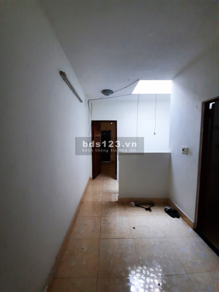 Nhà 1 trệt 1 lầu 3PN, DT 3.8x14m, hẻm nhựa 8m Thân Nhân Trung, Tân Bình. Gần Etown Cộng Hòa. Giá 12 tr