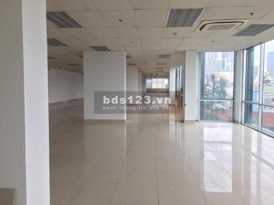 CHO THUÊ VĂN PHÒNG LẦU 3 - 684m2 (có thể chia ra từ 300m2)
