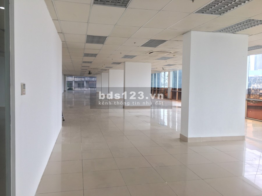 CHO THUÊ VĂN PHÒNG LẦU 3 - 684m2 (có thể chia ra từ 300m2)