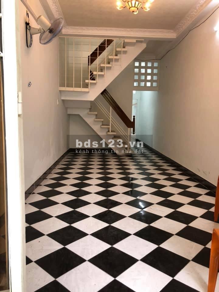 Nhà 3 tỷ 8 = 40m2 Quận 3, Nguyễn Thông dọn về ở ngay đón Tết