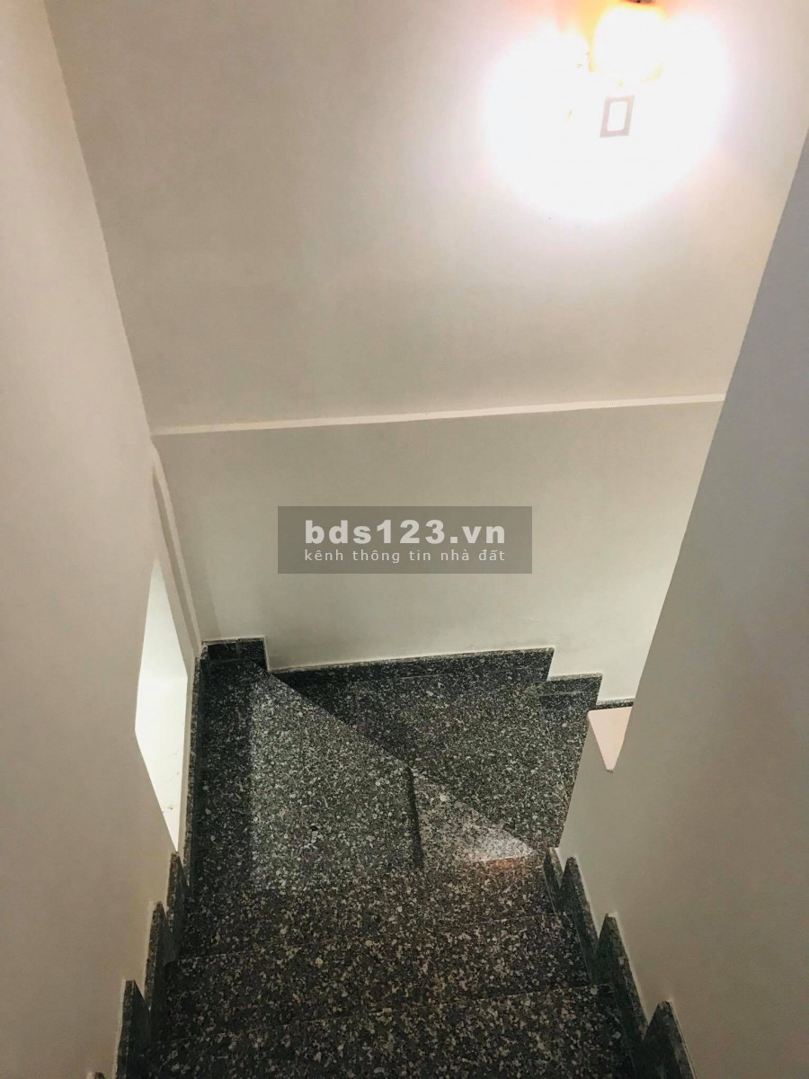 Nhà 3x12, Quận 3, Cách Mạng Tháng 8 dọn về ở ngay đón Tết giá 4 tỷ 3