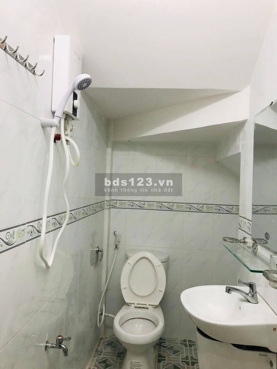 Nhà 3x12, Quận 3, Cách Mạng Tháng 8 dọn về ở ngay đón Tết giá 4 tỷ 3