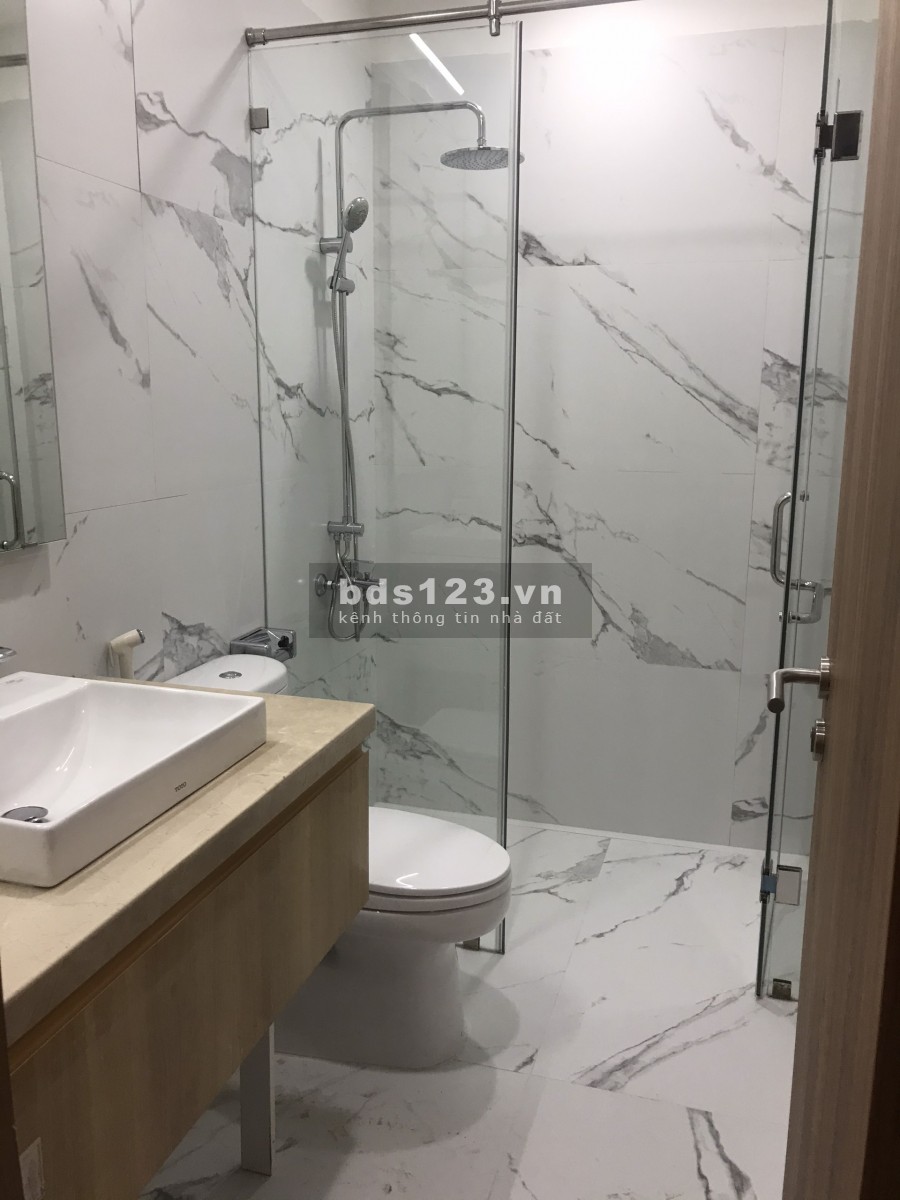 Nhà mặt tiền, gần An Cựu city (5x18), giá đẹp.