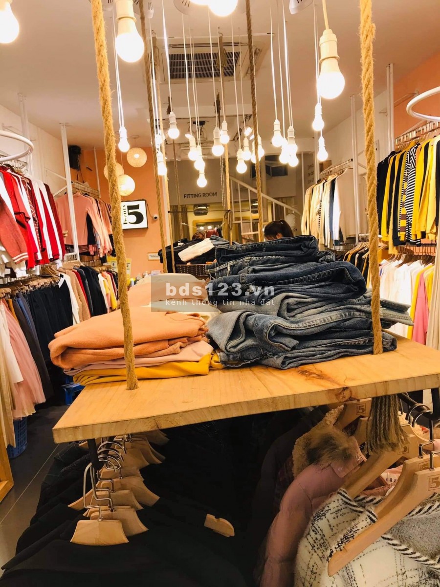 Mặt tiền Cầu Giấy Kinh doanh đẳng cấp Giá bốc lửa
