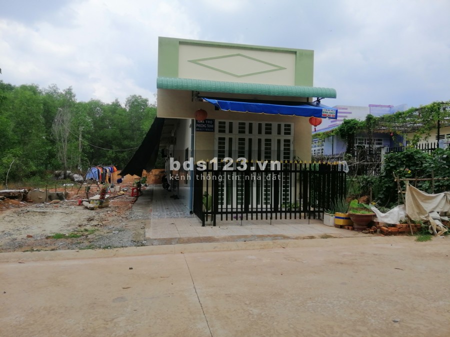 Bán 2 dãy nhà trọ trong khu đô thị, sổ hồng riêng chính chủ, giá 1 tỉ 7
