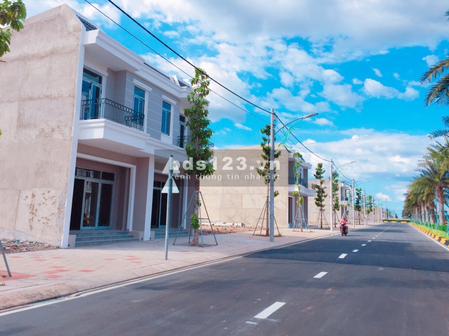 CÔNG CHỨNG SANG TÊN NHẬN SỔ HỒNG NGAY Chỉ cần 360 triệu (20%) sở hữu ngay lô đất Trung tâm Tp.Đồng Xoài