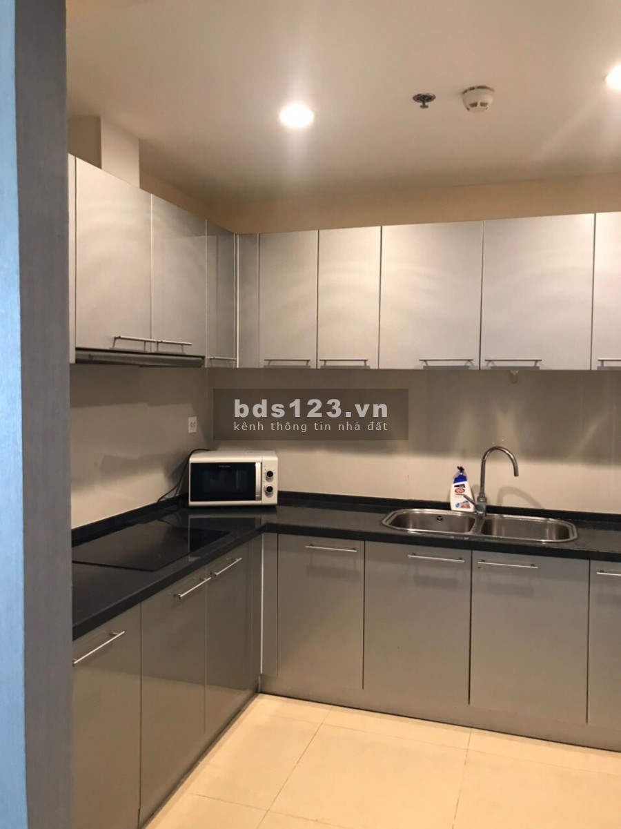Bán gấp căn hộ 71m2 GoldSeason 47 Nguyễn Tuân, giá 2 tỷ 370 sang tên sổ đỏ chính chủ