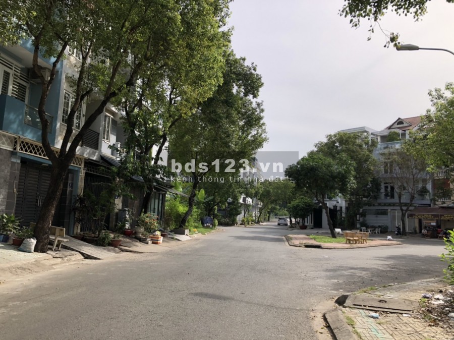 Cần bán nhà 14 đường số 32 KDC An Phú Hưng, Quận 7, dt 4x18m, 2 lầu, st