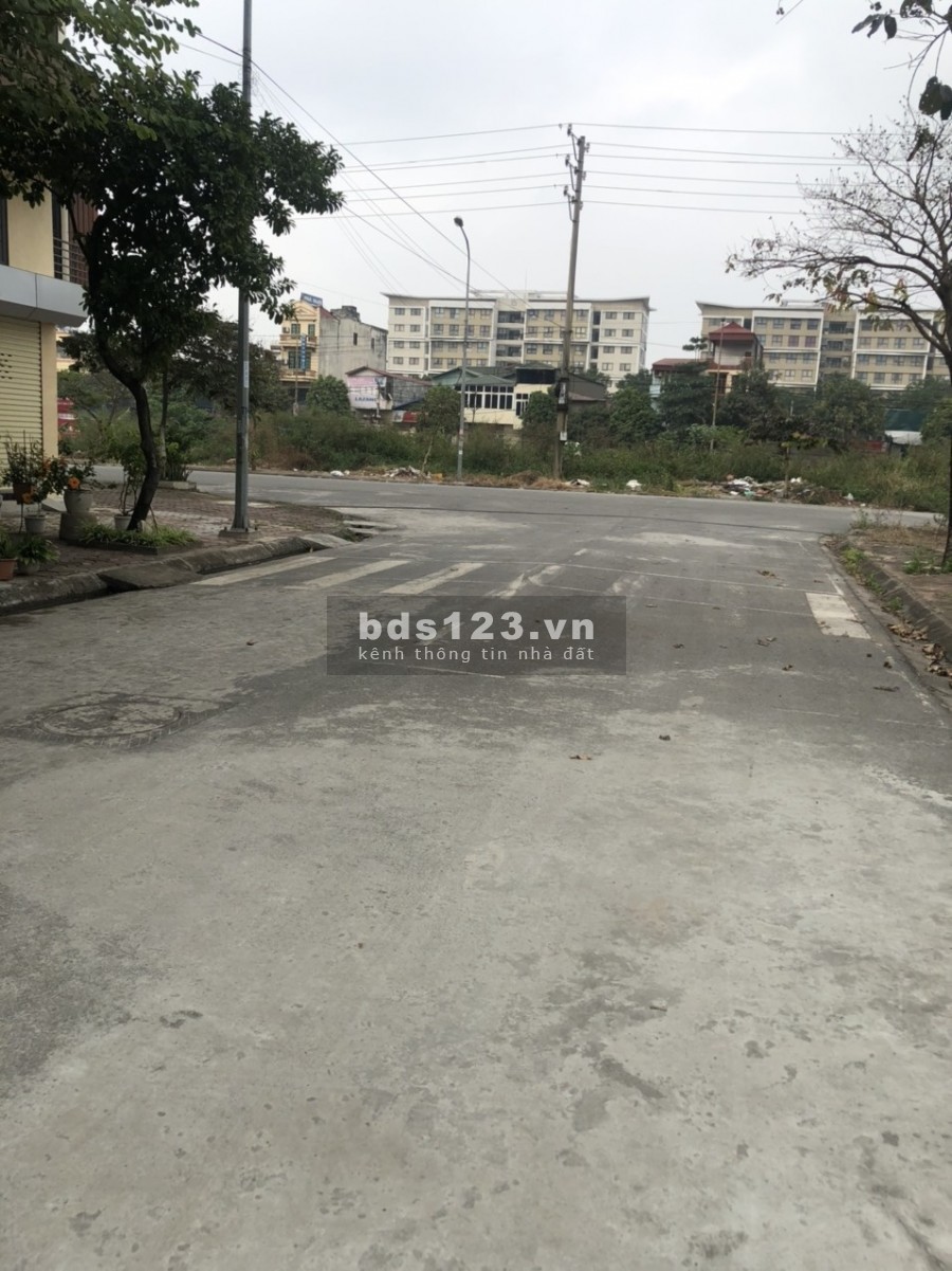 Bán đất TĐC Trâu Quỳ Gia Lâm đường 14m vỉa hè, giá chỉ 71tr bao sang tên