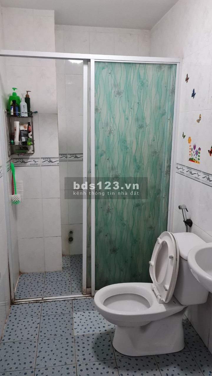 cho thuê nhà giáp ranh tân phú có nội thất giá 10tr/ tháng