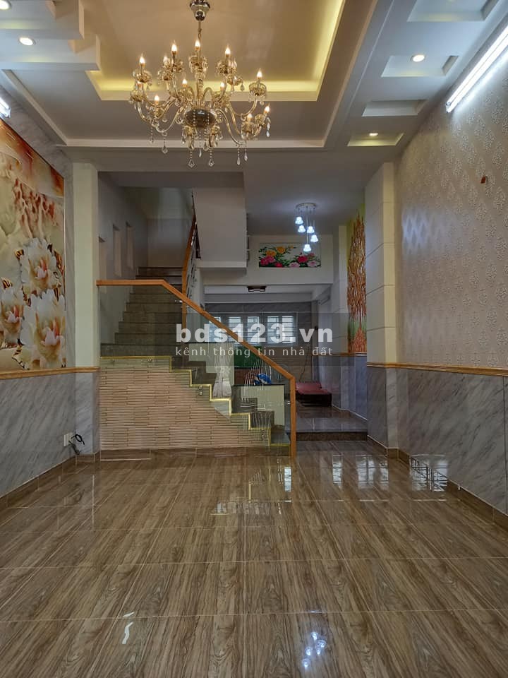 Bán GẤP nhà đẹp HXH Cộng Hòa 56m2 (4x14), 3 tầng giá trước Tết chỉ 6.2 tỷ