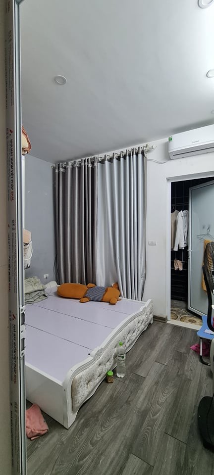 Chính chủ bán nhà Cù Chính Lan, Thanh Xuân 26m 3T 2.15 tỷ, nhà đẹp, ở luôn