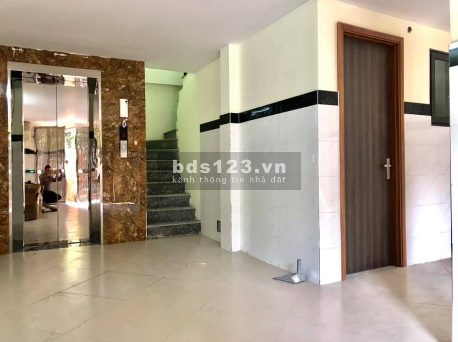 HÀNG ĐẸP QUAN NHÂN 8T THANG MÁY 13 PHÒNG KHÉP KÍN GIÁ CHỈ 7,6 TỶ
