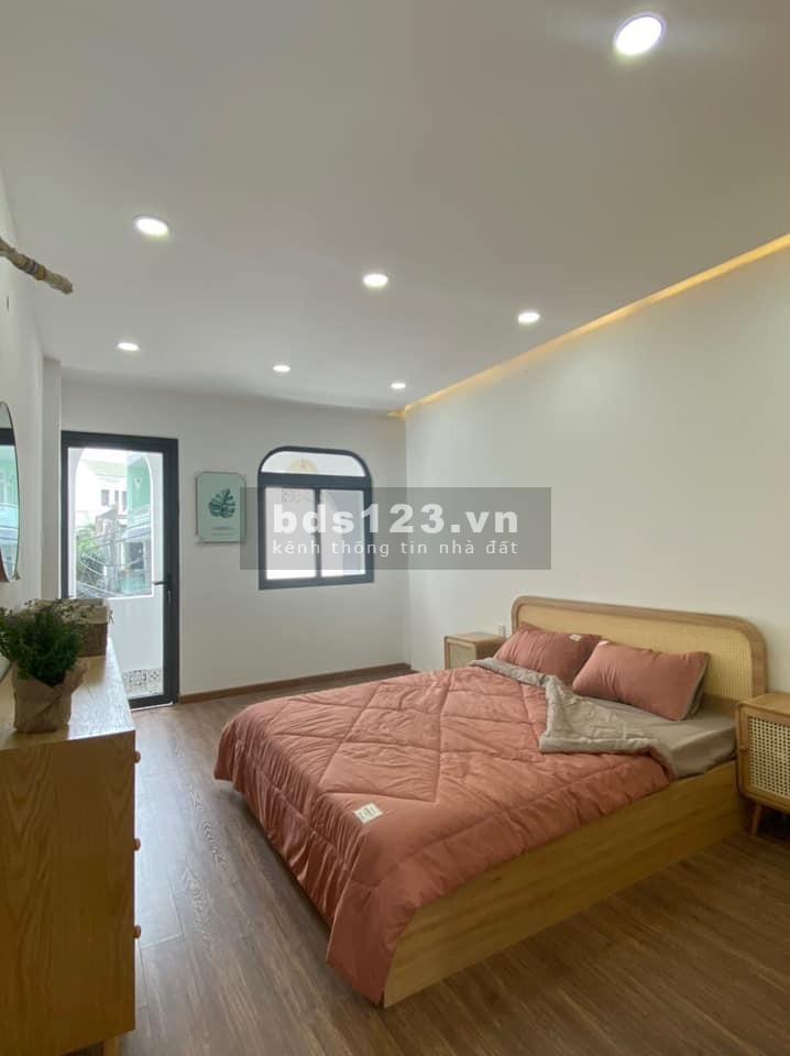 Bán Đất Tặng Nhà FULL NỘI THẤT Hẻm xe Hơi 7 Chỗ.