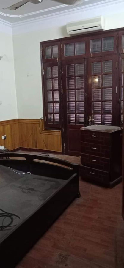 Đê Là Thành GARA. Ô TÔ Kinh Doanh Cực Đỉnh. LÔ Góc. 2 mặt Thoáng. 80Mx5T. 12 tỷ