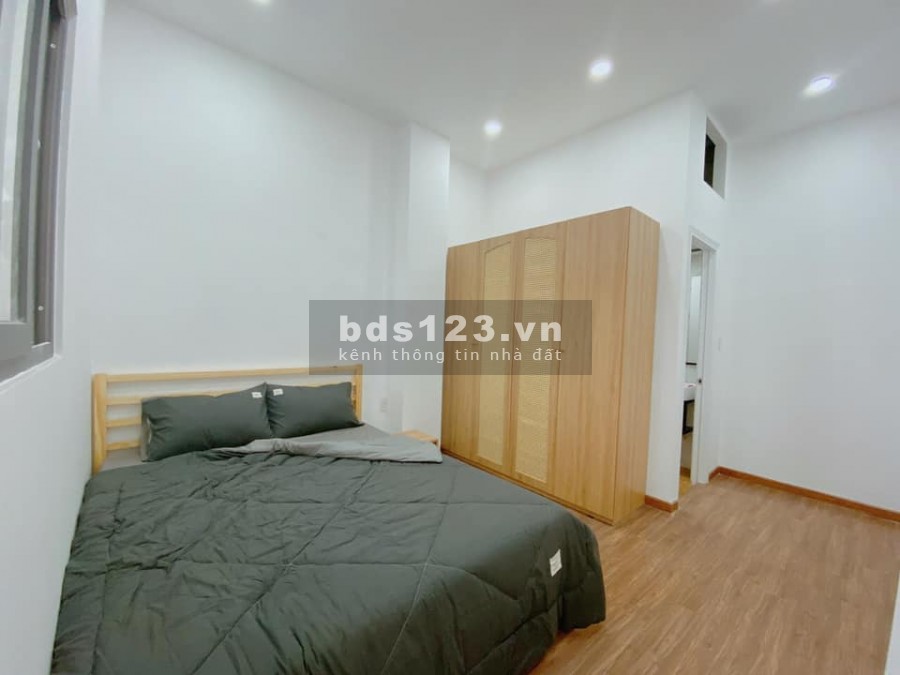 Bán Đất Tặng Nhà FULL NỘI THẤT Hẻm xe Hơi 7 Chỗ.